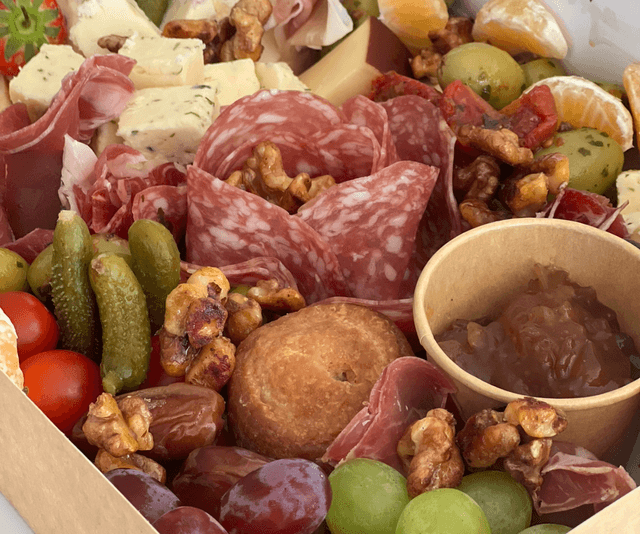 Platter Box- Charcuterie, Cheese & crackers