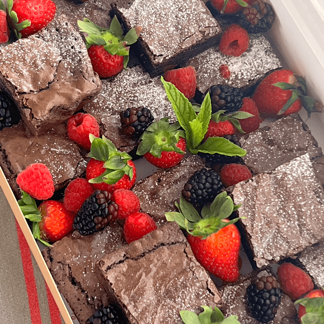 Cake - Double Choc Brownies (16pcs)