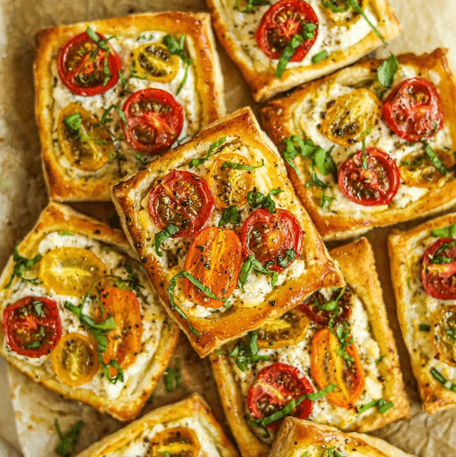 Platter Box- 12 x Pastry Tomato Tartlets 